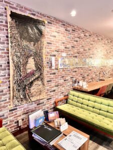 Four Lines, One City　２